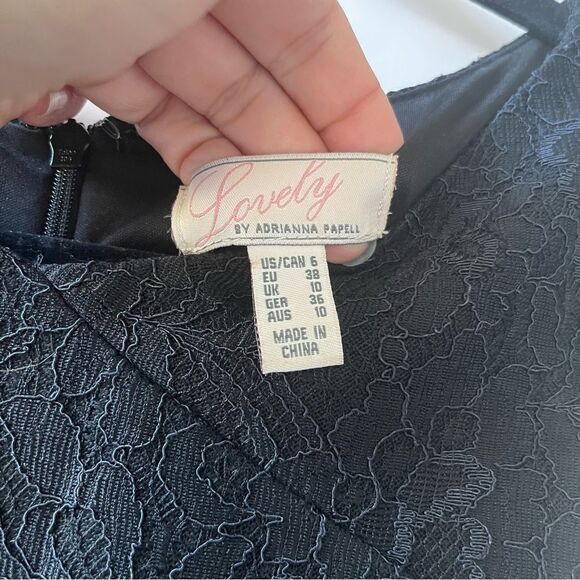 Lovely by Adrianna Papell Black Cocktail Dress with Lace Panels Size 6 - Picture 6 of 12